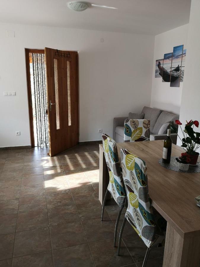 Holiday Home Cvitka Vis Exterior foto